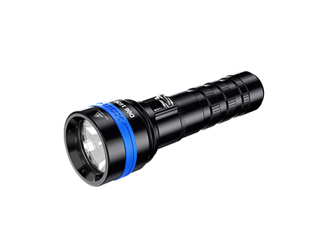 Xtar D06 1600 flashlight