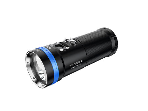 Xtar D36 5800 lumens flashlight